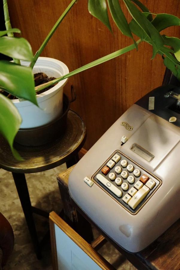 Manee Guesthouse And Record บ้านมานี Chiang Mai Extérieur photo