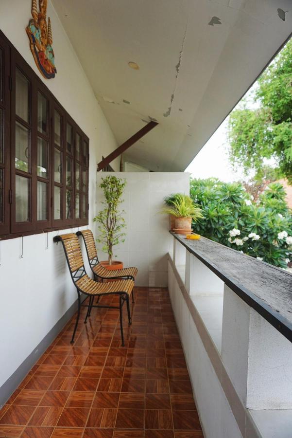Manee Guesthouse And Record บ้านมานี Chiang Mai Extérieur photo