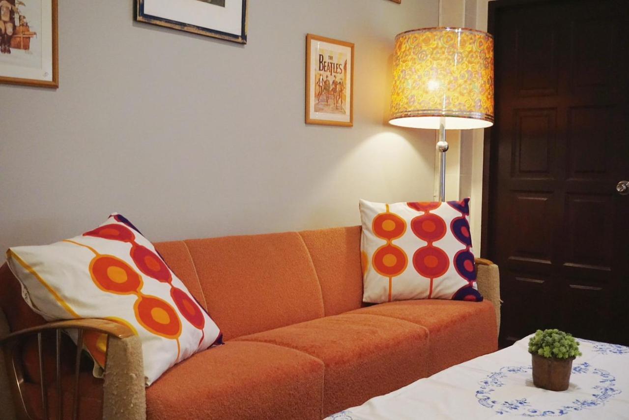 Manee Guesthouse And Record บ้านมานี Chiang Mai Extérieur photo
